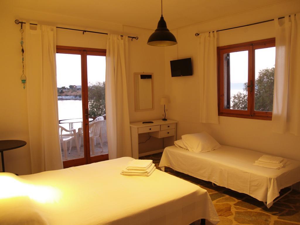 Mandalena'S Apartment Souvala Room photo